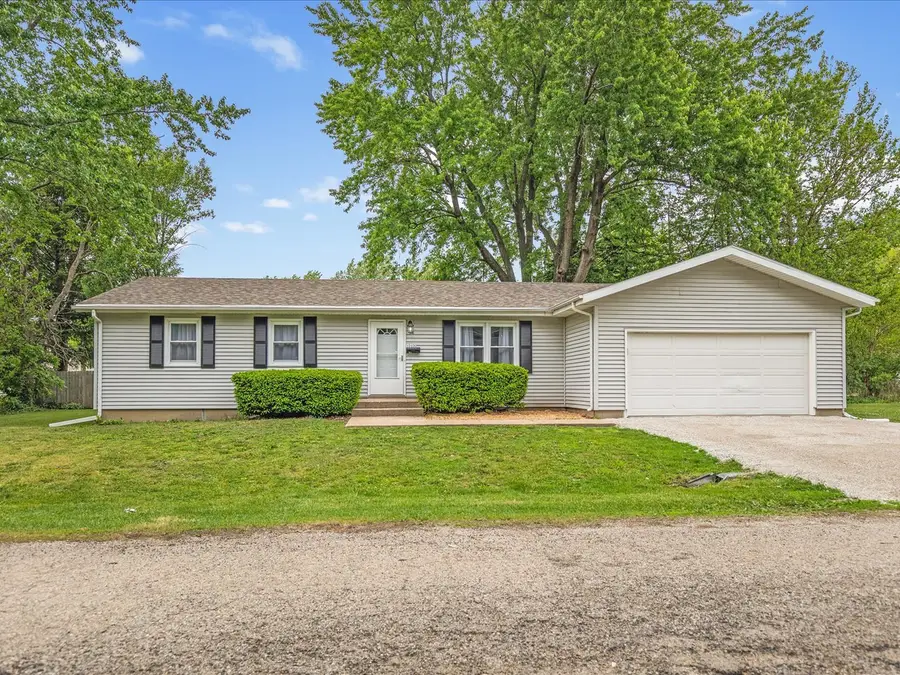 118 W Hawley Street, Amboy, IL 61310 - #2