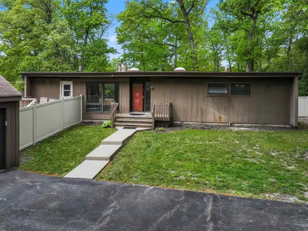 431 S Saint Marys Road, Libertyville, IL 60048