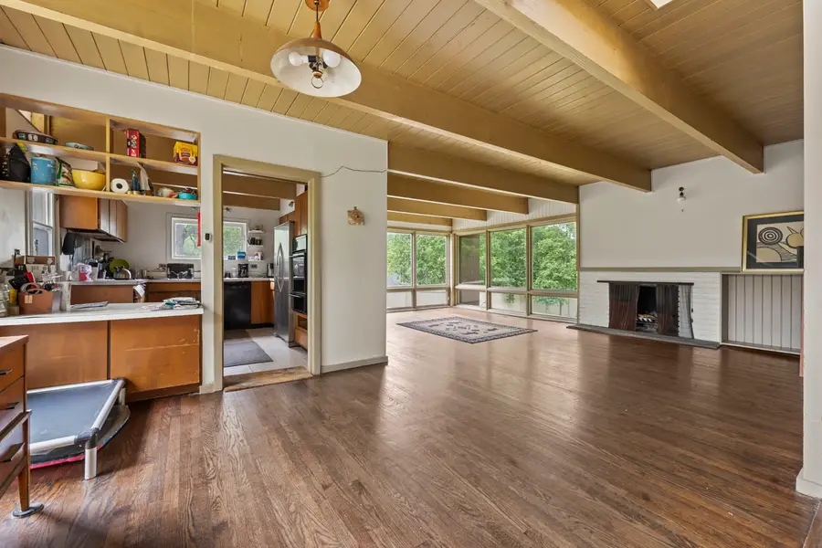 431 S Saint Marys Road, Libertyville, IL 60048 - #2