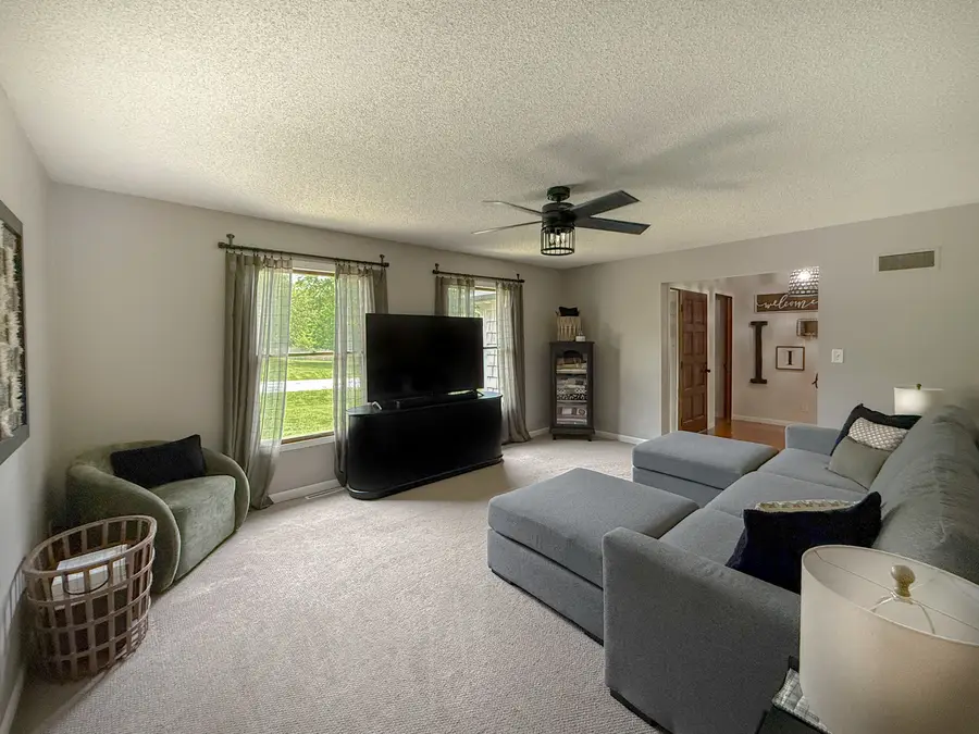 150 S Hickory Lane, Oregon, IL 61061 - #3