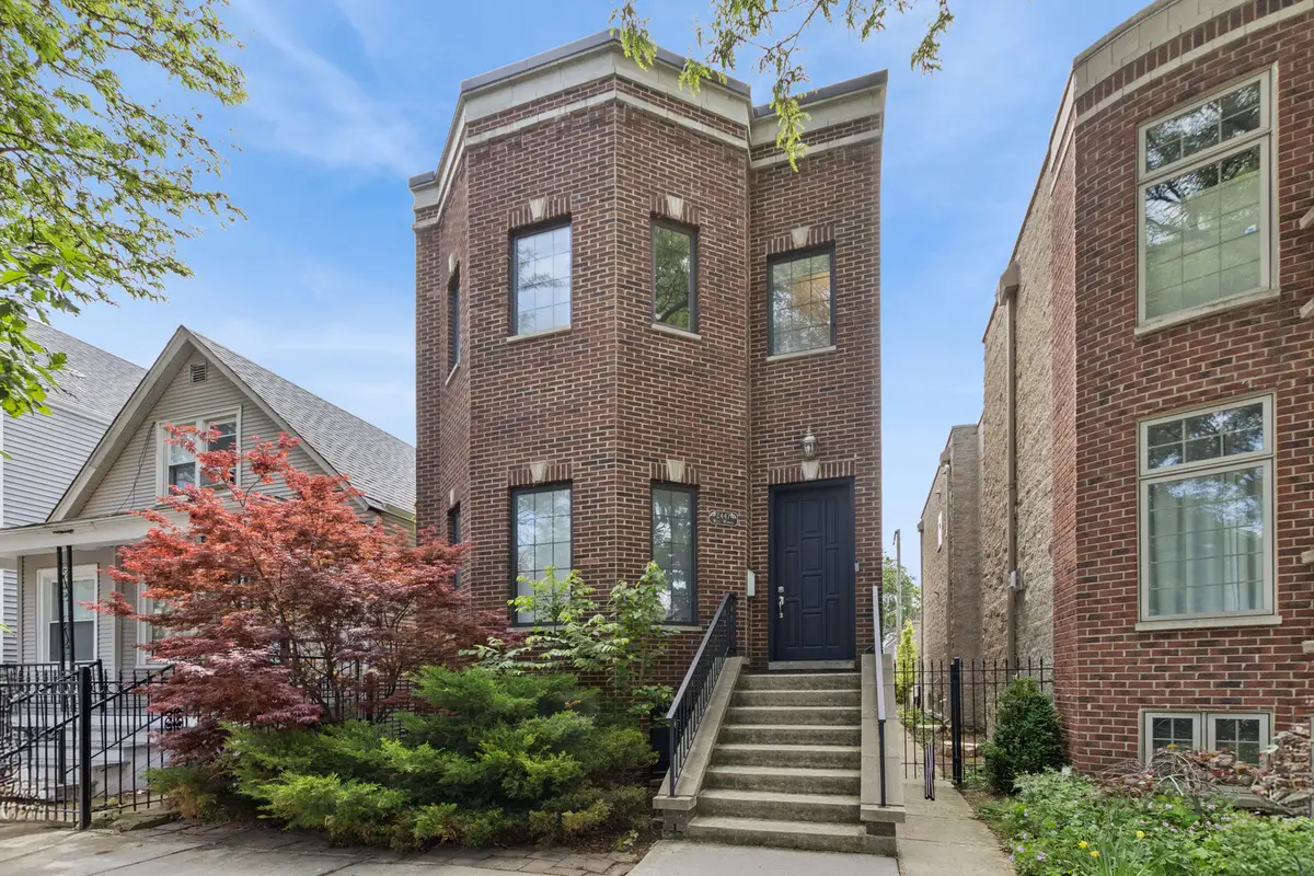 2447 W Winona Street, Chicago, IL 60625 - #1