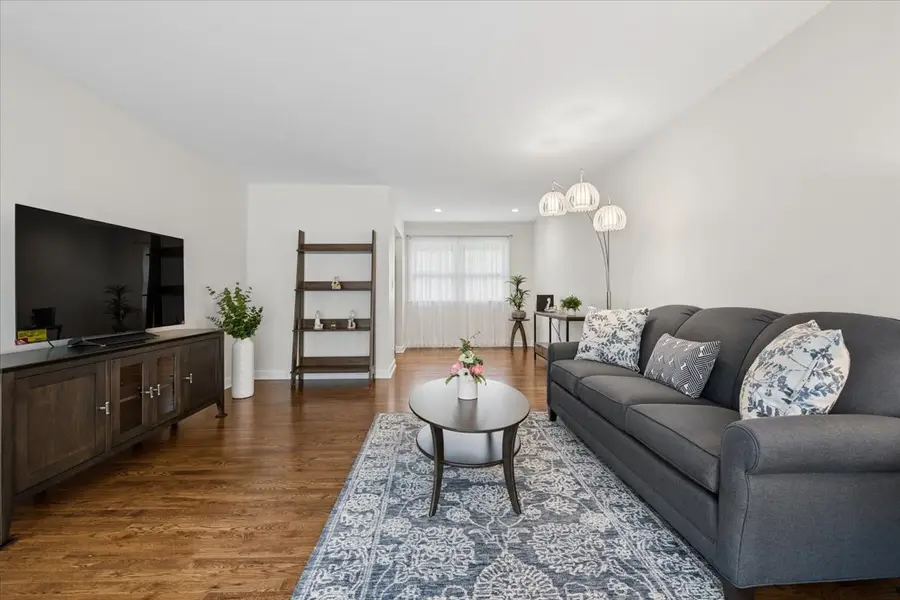1742 E Tano Lane, Mount Prospect, IL 60056 - #2