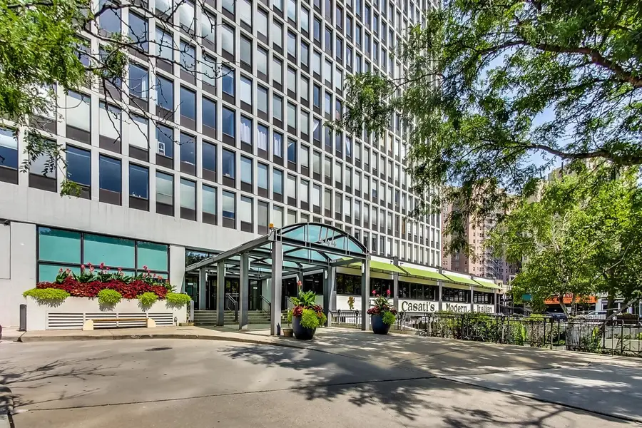 444 W Fullerton Parkway #1010, Chicago, IL 60614 - #3