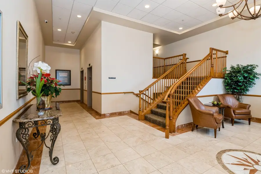 1479 N Milwaukee Avenue #101, Libertyville, IL 60048 - #2