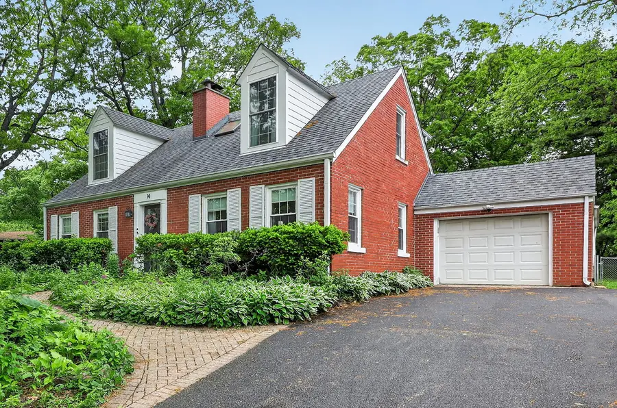 14 Walnut Road, Glen Ellyn, IL 60137 - #2