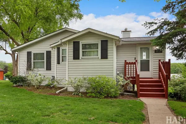 22719 W Silver Lake Avenue, Antioch, IL 60002
