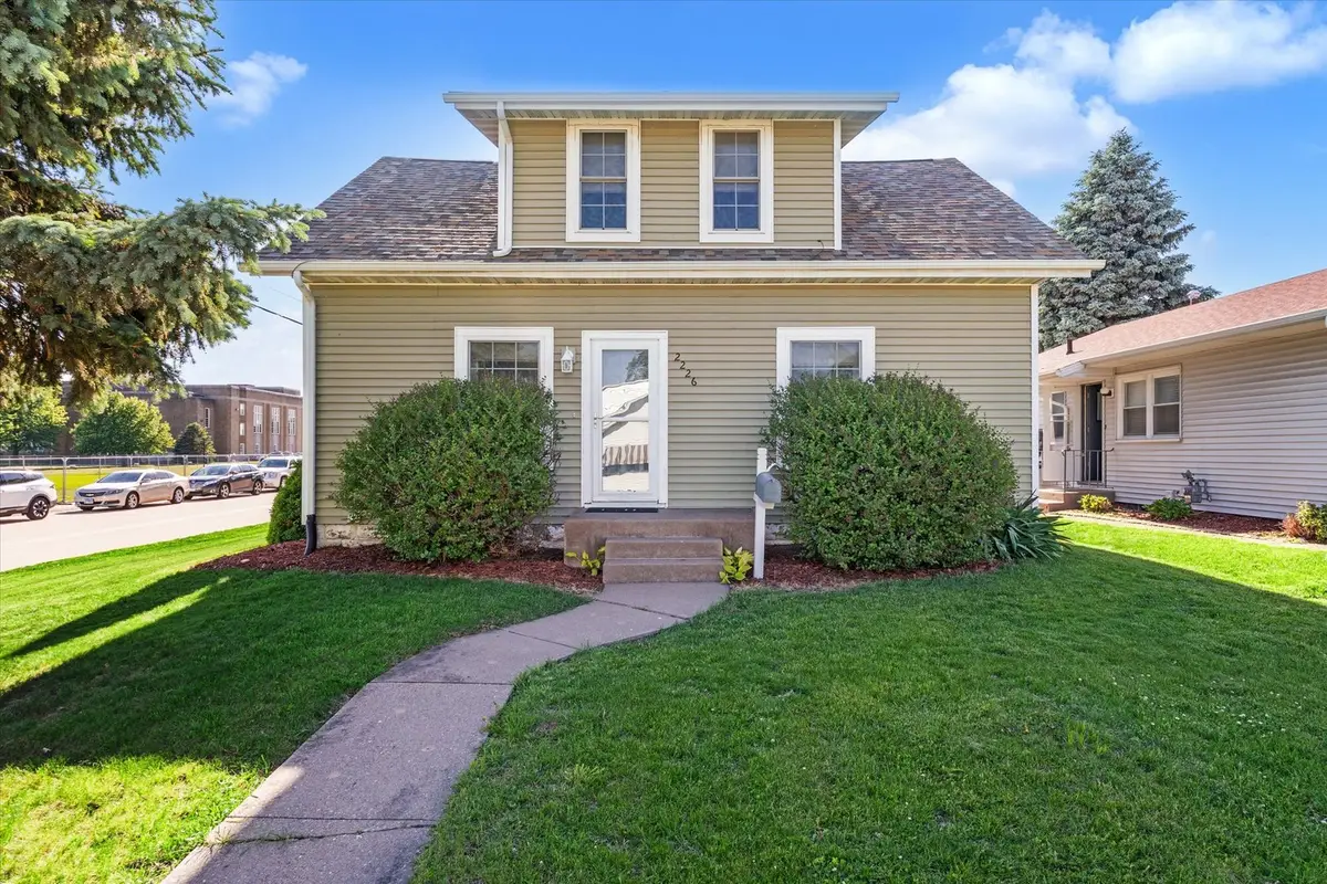 2226 15 1/2 Street, Rock Island, IL 61201 - #1