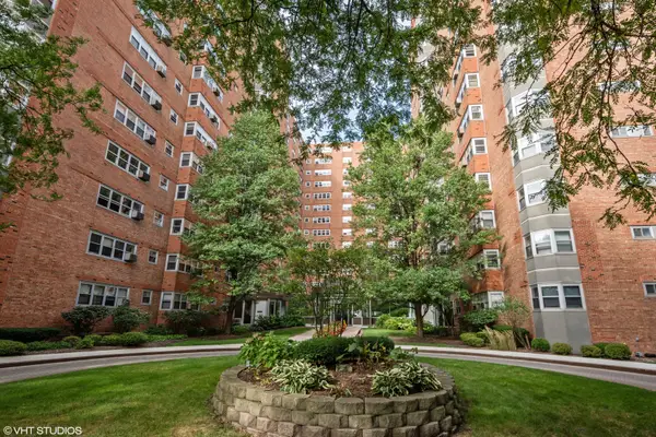 4950 N Marine Drive #405, Chicago, IL 60640