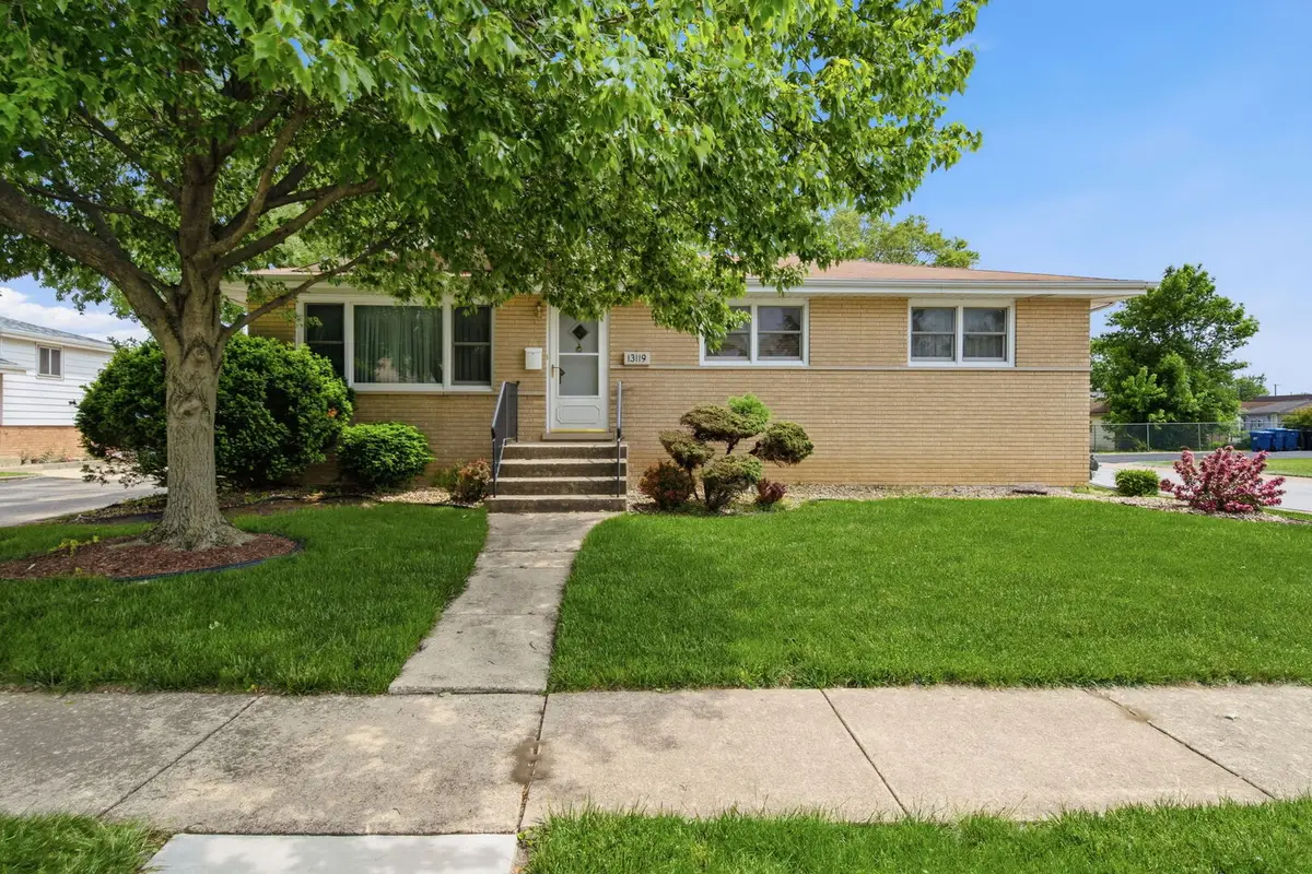 13119 Linder Avenue, Crestwood, IL 60418 - #1