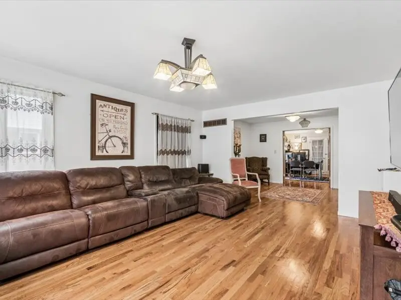 204 Westport Drive, Joliet, IL 60431 - #3