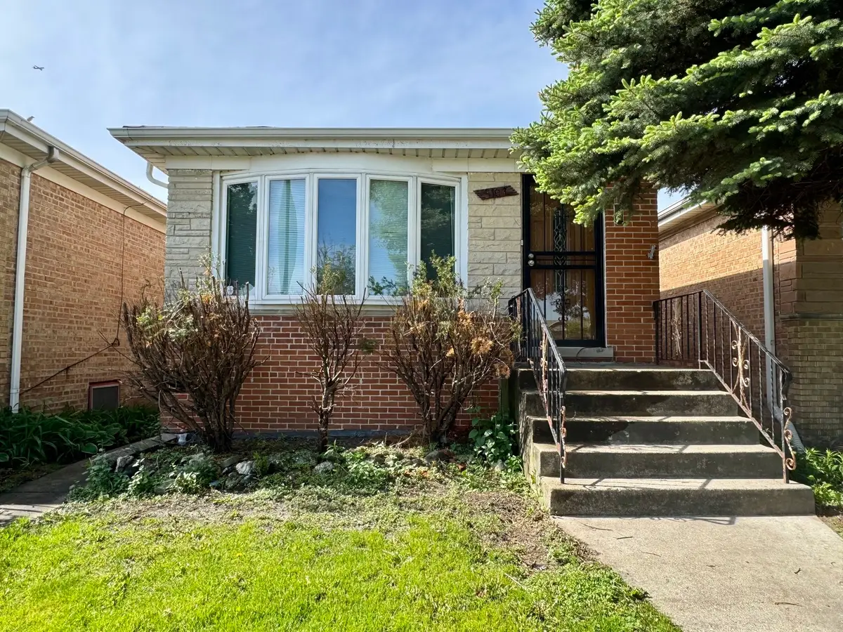 3107 W Howard Street, Chicago, IL 60645 - #1