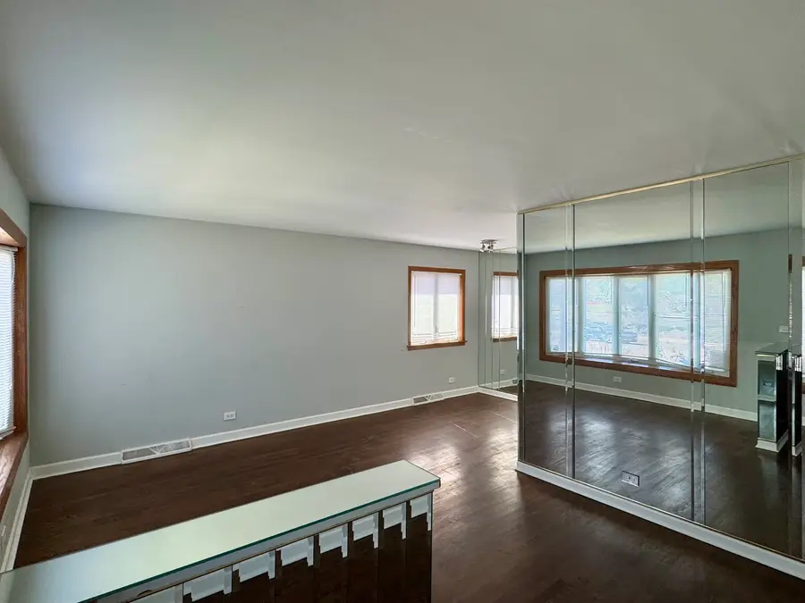 3107 W Howard Street, Chicago, IL 60645 - #2