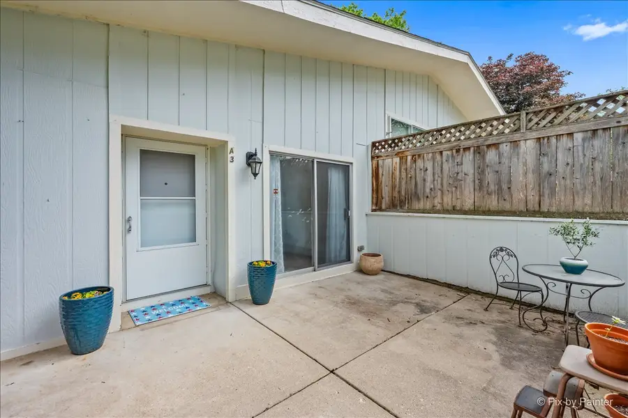 915 Royal Drive #A3, McHenry, IL 60050 - #3