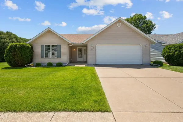 2012 Villa Pines Circle, Carbon Cliff, IL 61239