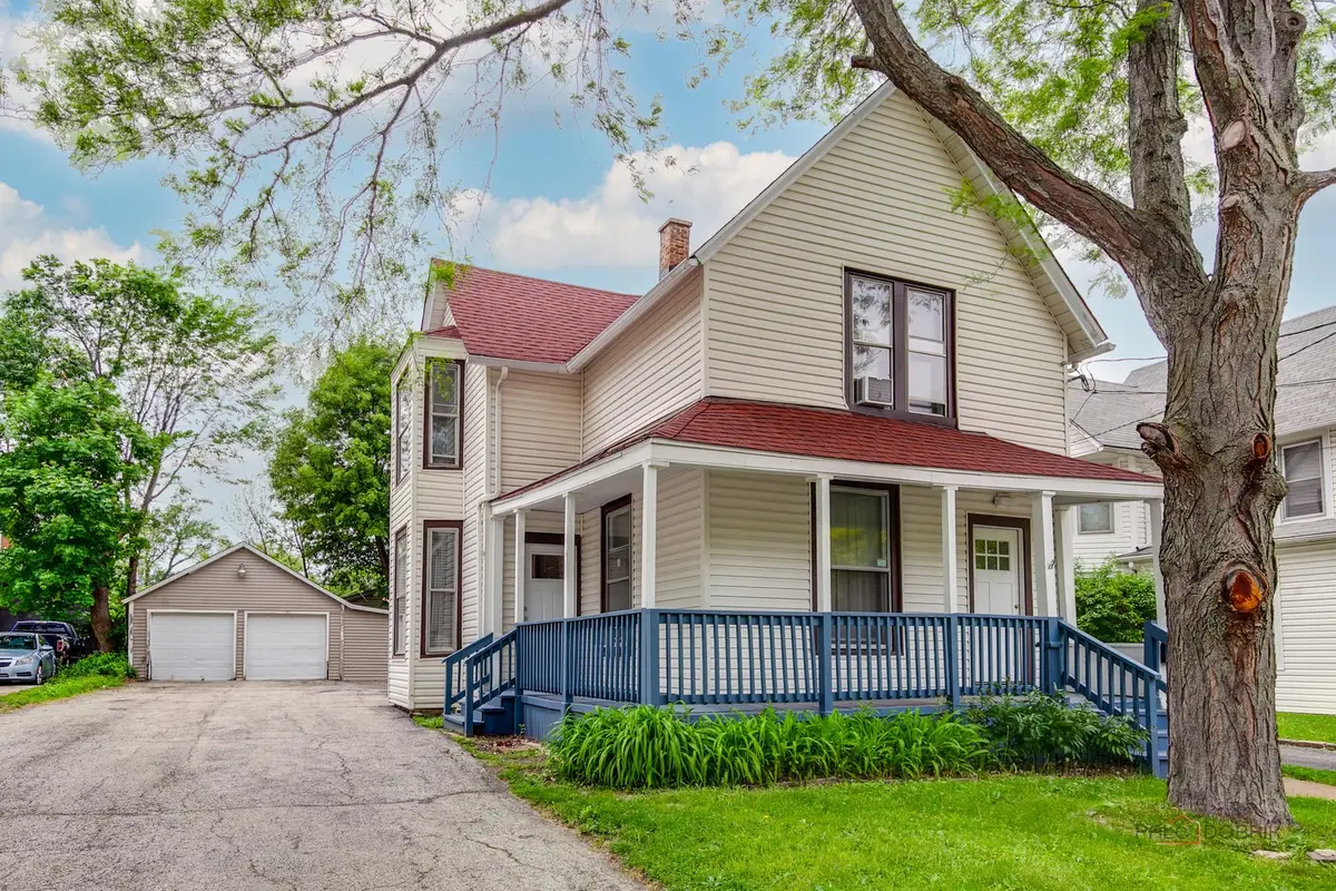 228 S Lincoln Avenue, Waukegan, IL 60085 - #1