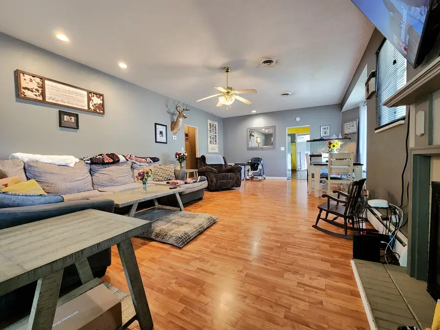 214 S Bush Avenue, Hurst, IL 62949 - #3