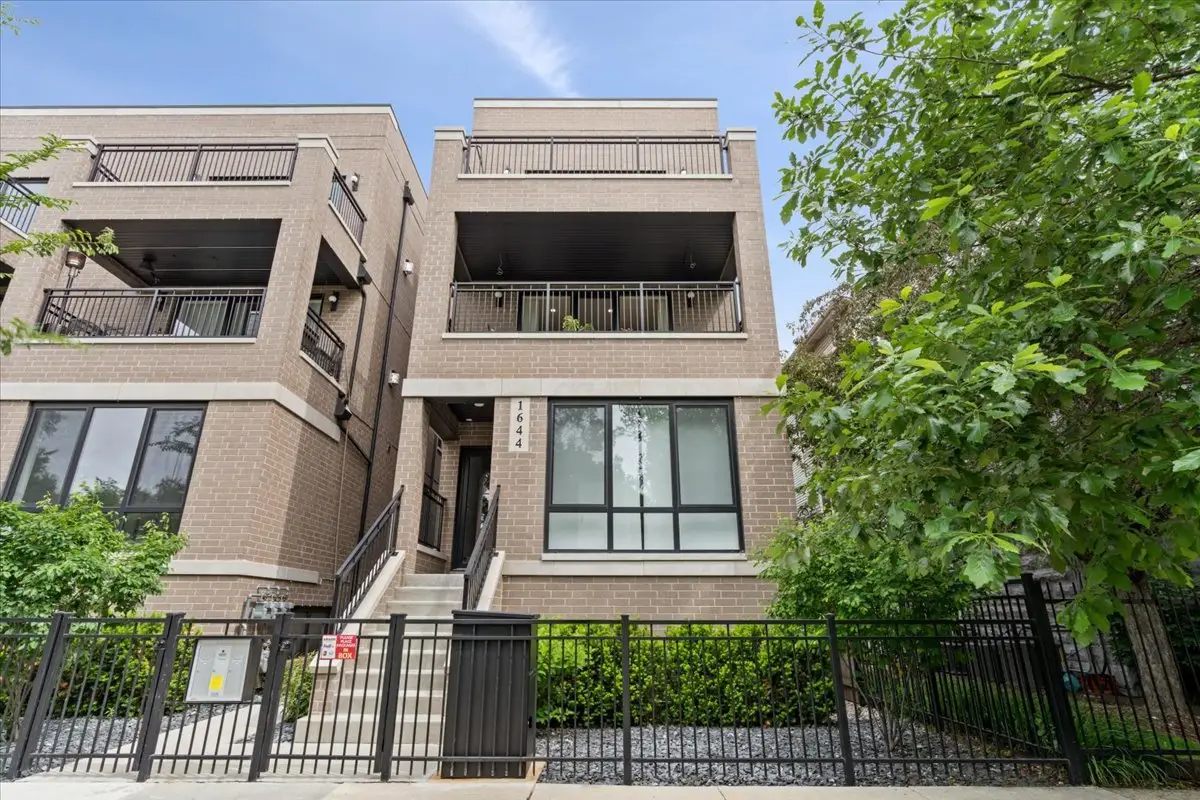 Address Withheld By Seller, Chicago, IL 60614 - #1