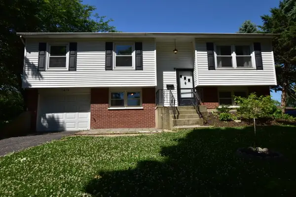 7852 Sprucewood Avenue, Woodridge, IL 60517