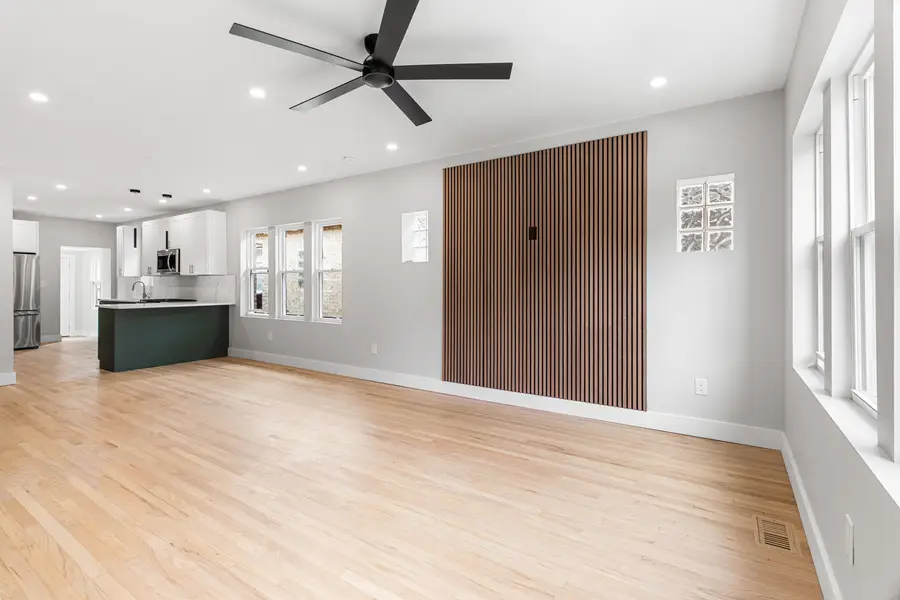 4829 W Strong Street, Chicago, IL 60630 - #3