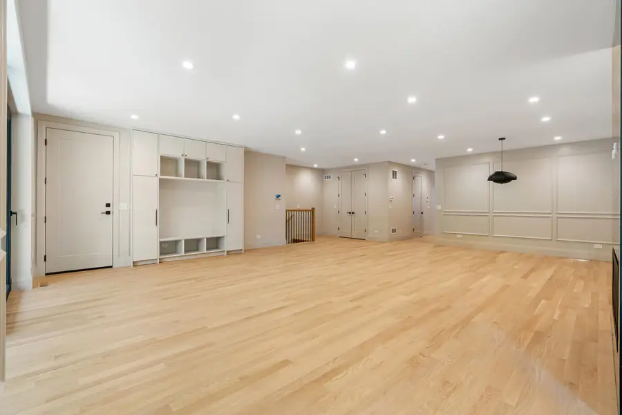 822 W Aldine Avenue #1, Chicago, IL 60657 - #3