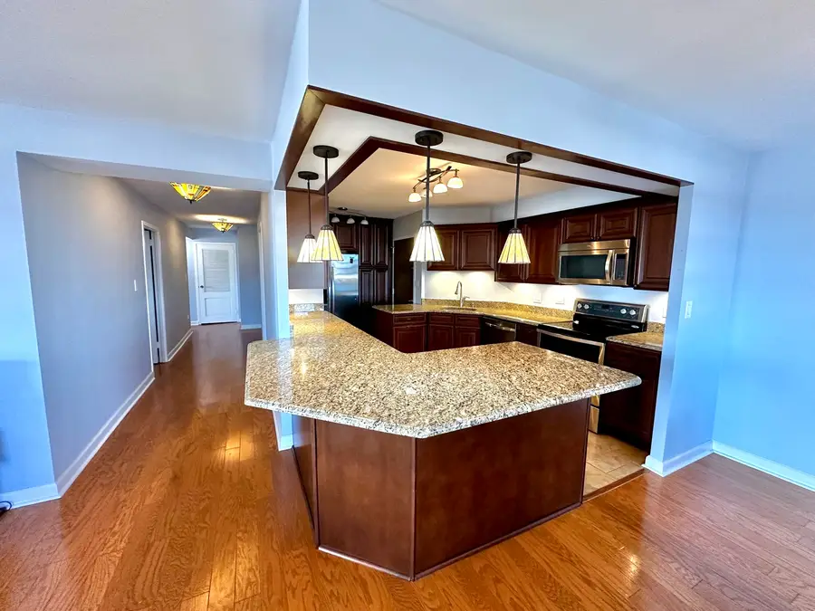141 N La Grange Road #702, La Grange, IL 60525 - #2
