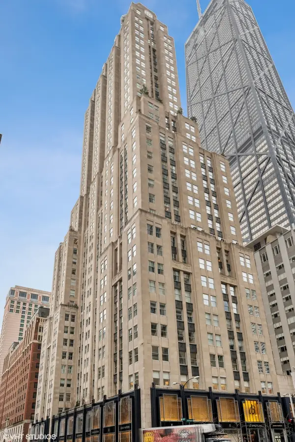 159 E Walton Place #28A, Chicago, IL 60611