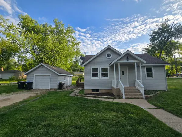 7602 Arbor Road, Wonder Lake, IL 60097