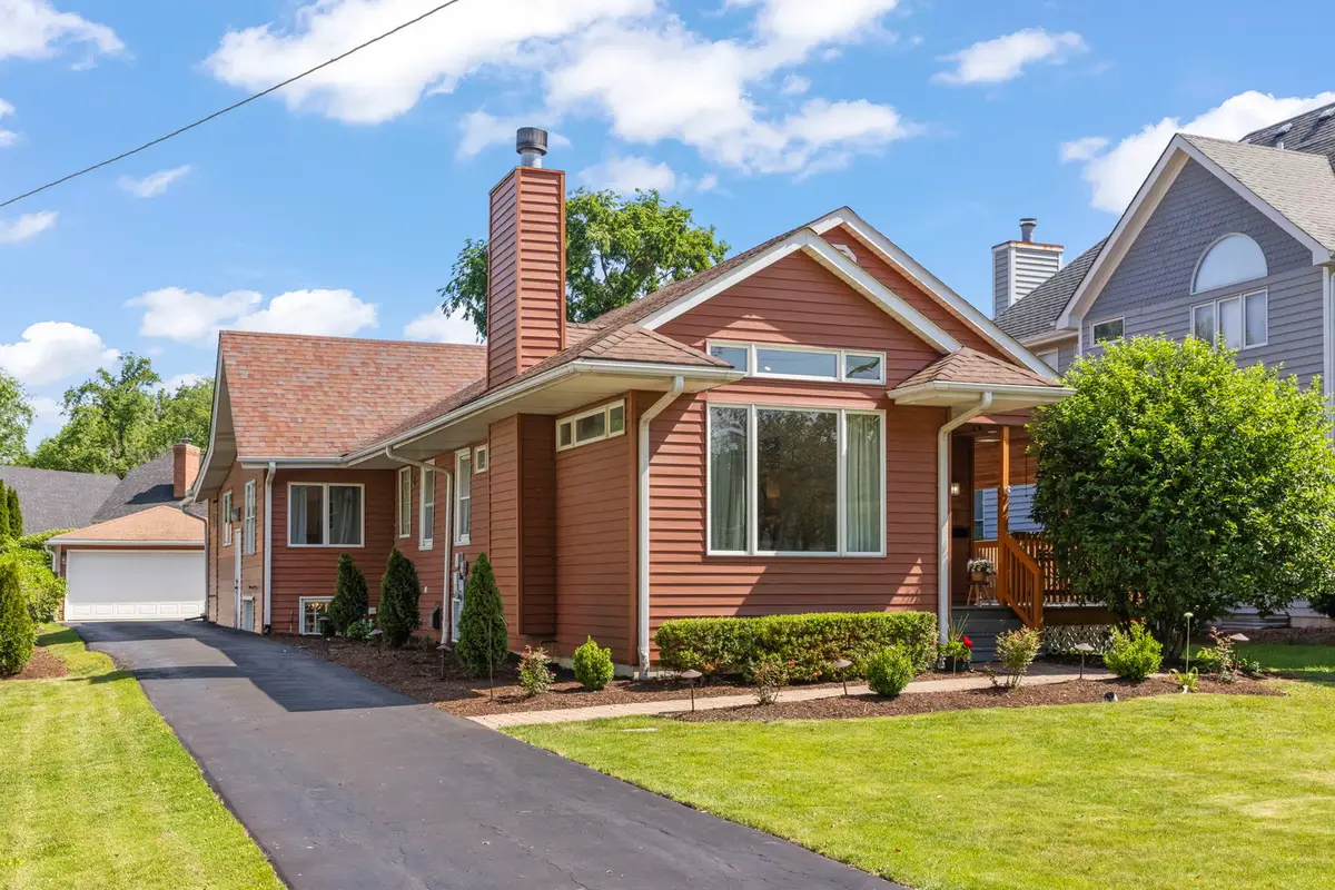 146 W Greenfield Avenue, Lombard, IL 60148 - #1