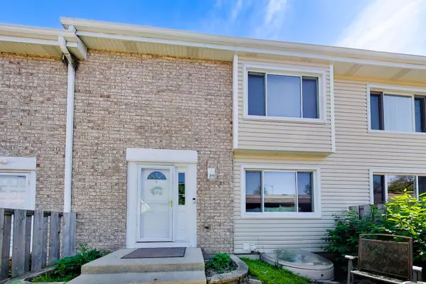 289 Barclay Drive, Glendale Heights, IL 60139
