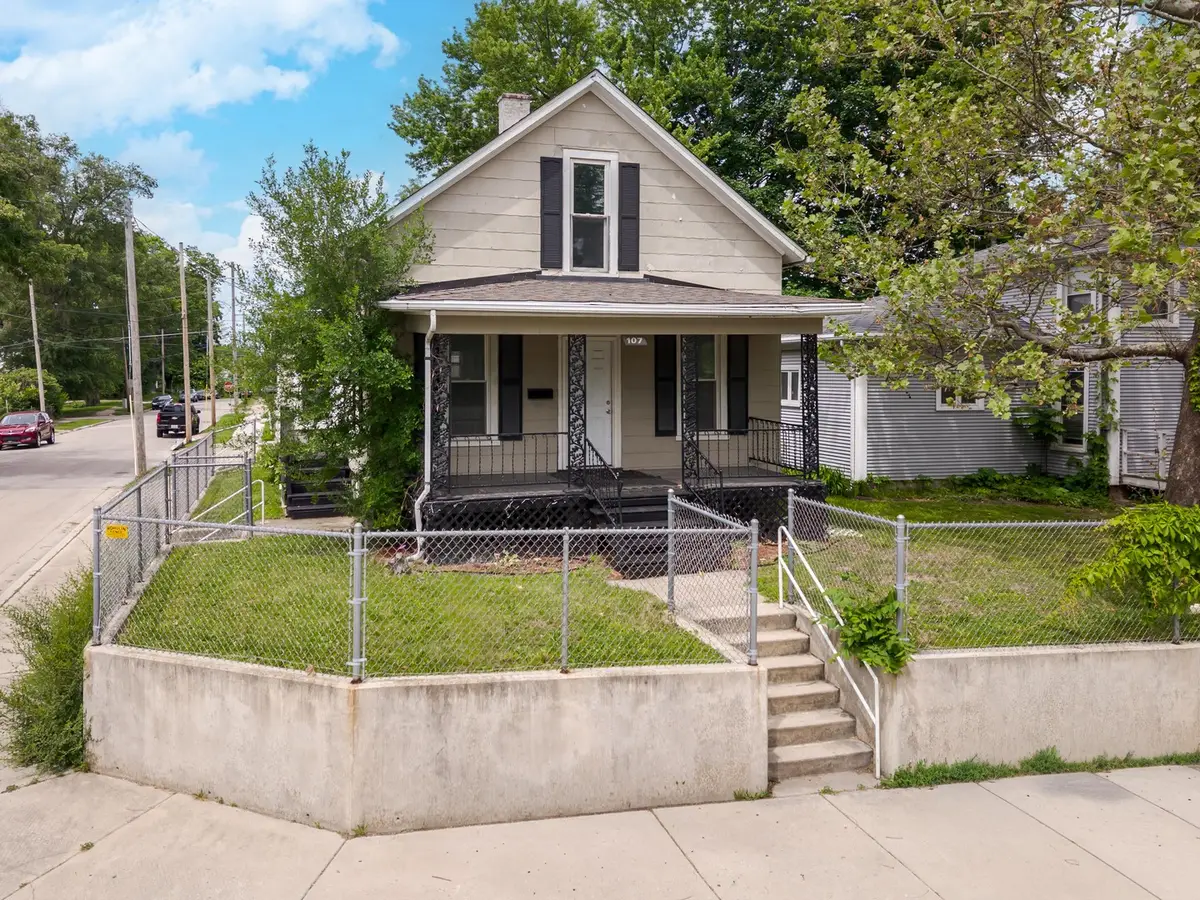 107 S Morris Avenue, Bloomington, IL 61701 - #1