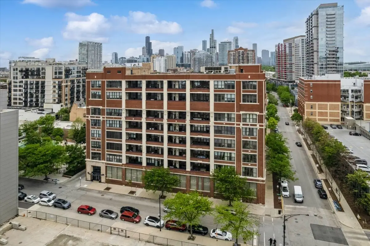 320 E 21st Street #807, Chicago, IL 60616 - #1