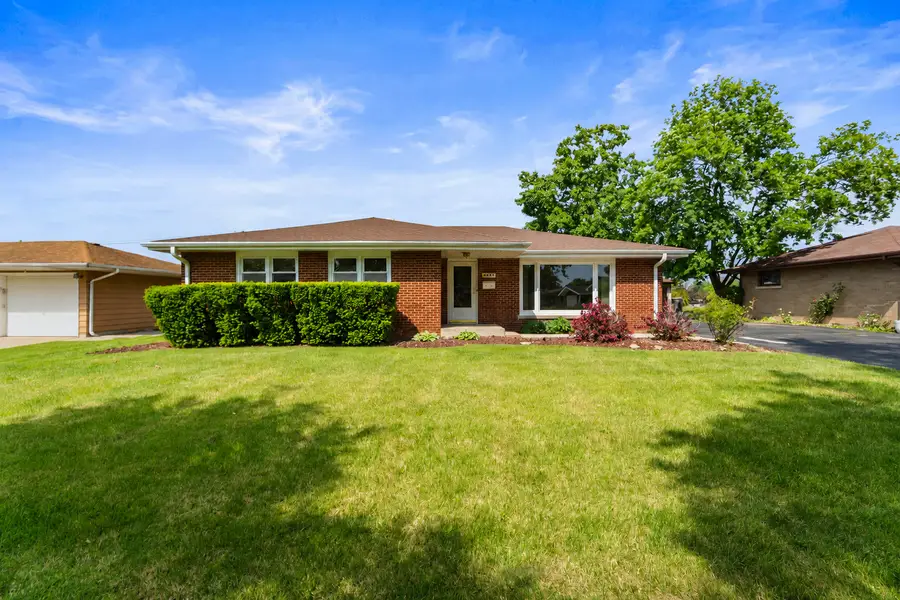 817 Summit Drive, Lockport, IL 60441 - #2