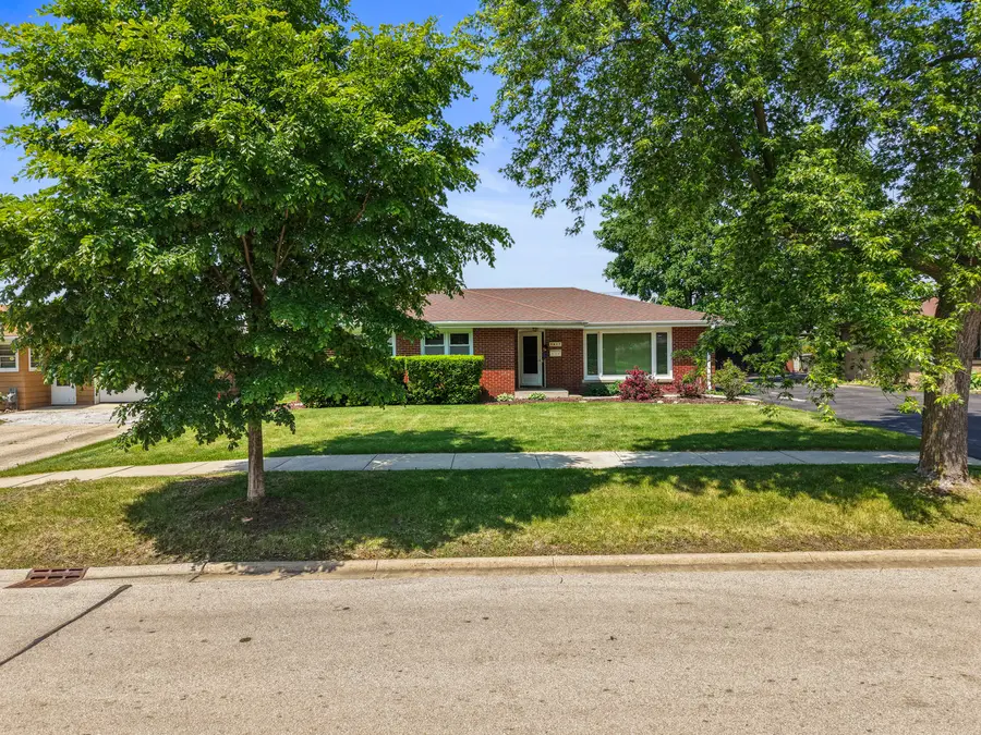 817 Summit Drive, Lockport, IL 60441 - #3