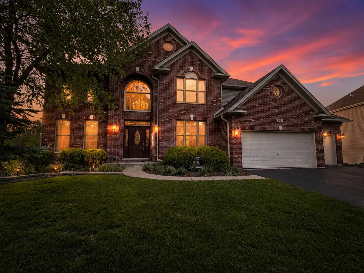 261 Johnson Woods Drive, Batavia, IL 60510 - #1