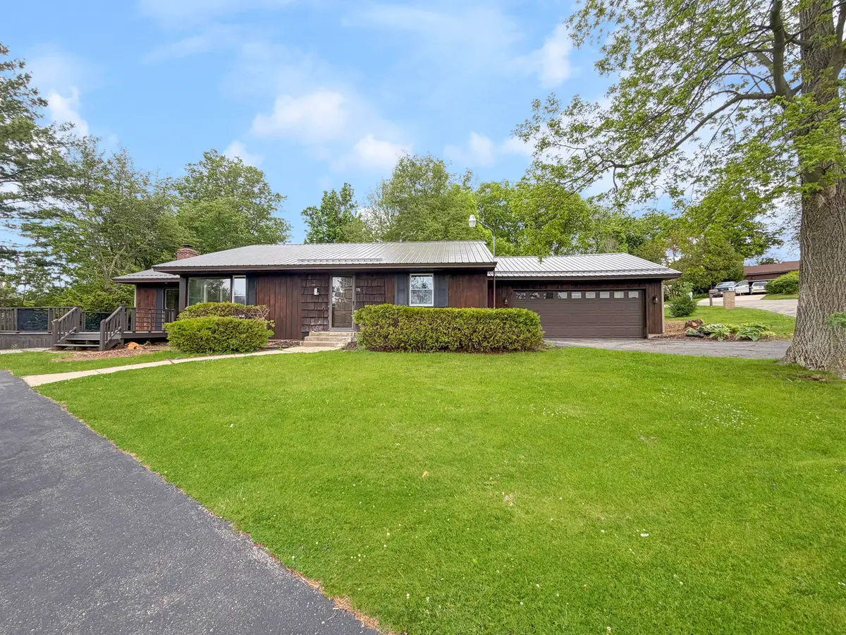 576 Timber Hills Drive, Freeport, IL 61032 - #1