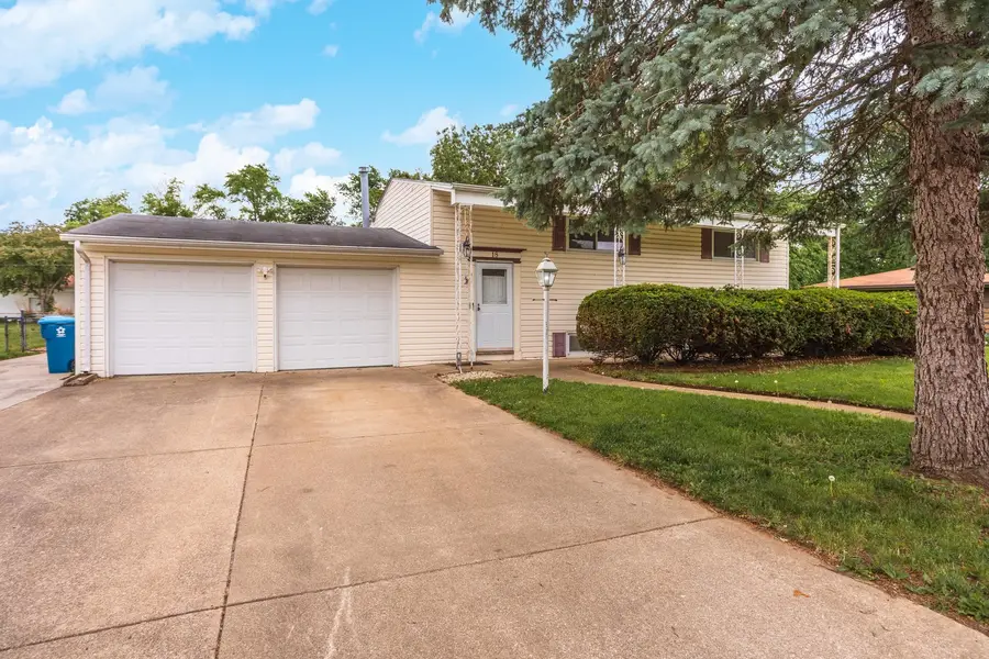 18 Oakwood Drive, Pontiac, IL 61764 - #2