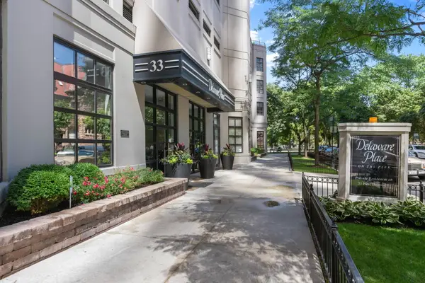 33 W Delaware Place #18K, Chicago, IL 60610