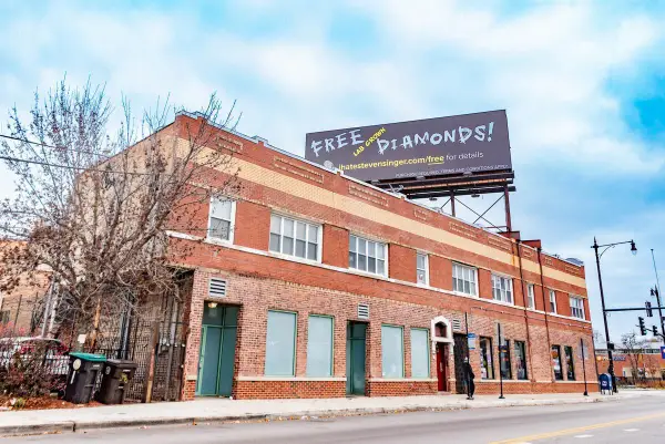 3906 W Belmont Avenue #1, Chicago, IL 60618