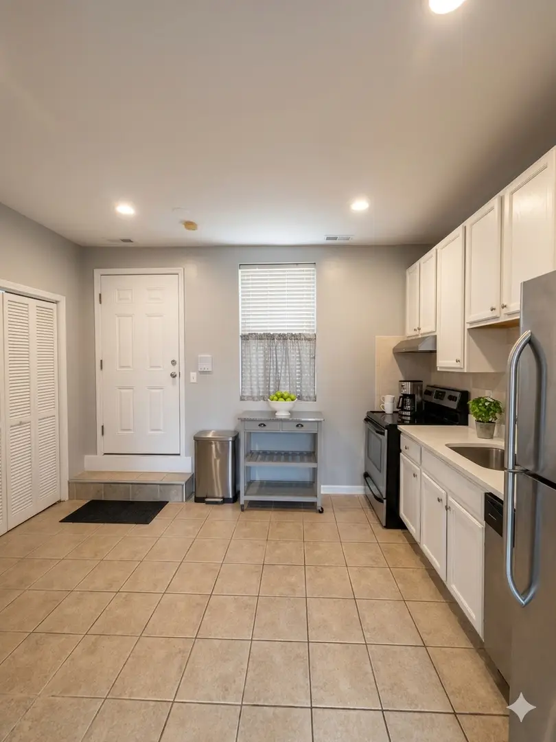 3906 W Belmont Avenue #1, Chicago, IL 60618 - #2