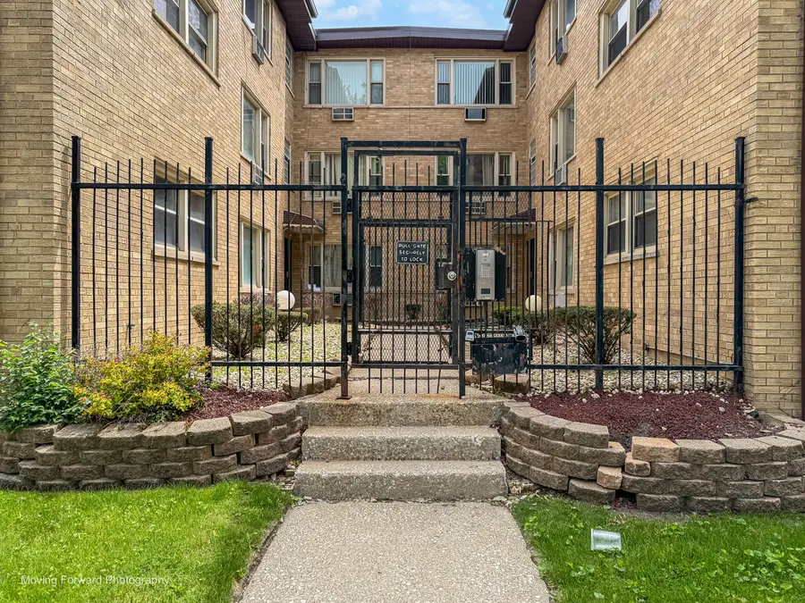 6945 S Chappel Avenue #3A, Chicago, IL 60649 - #3
