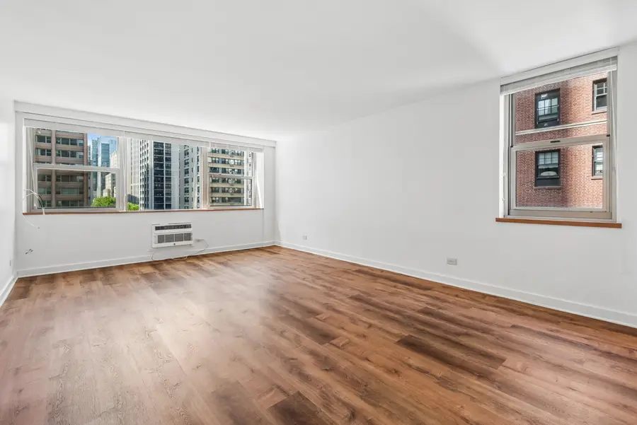 253 E Delaware Place #7H, Chicago, IL 60611 - #2