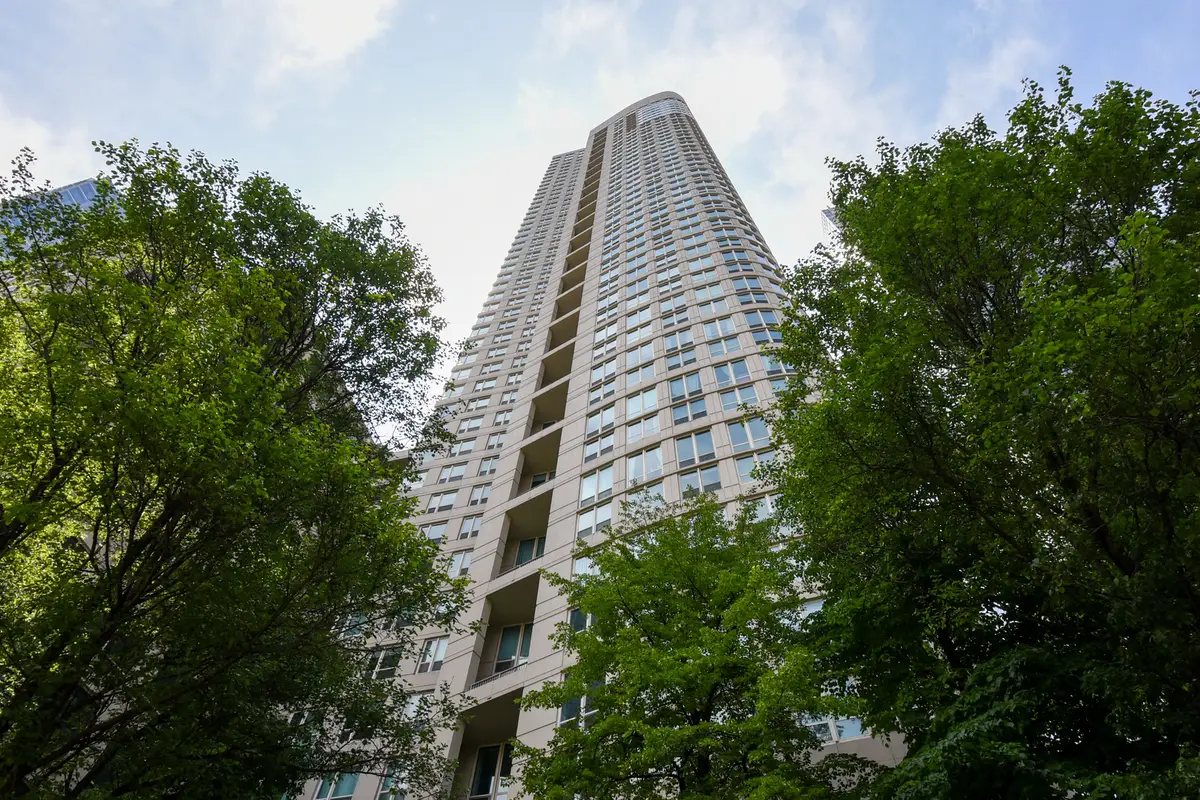 345 N La Salle Drive #1702, Chicago, IL 60654 - #1