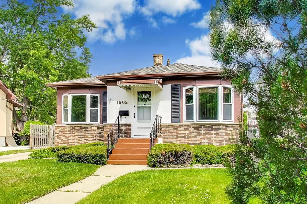 1602 Hills Avenue, Des Plaines, IL 60016 - #1