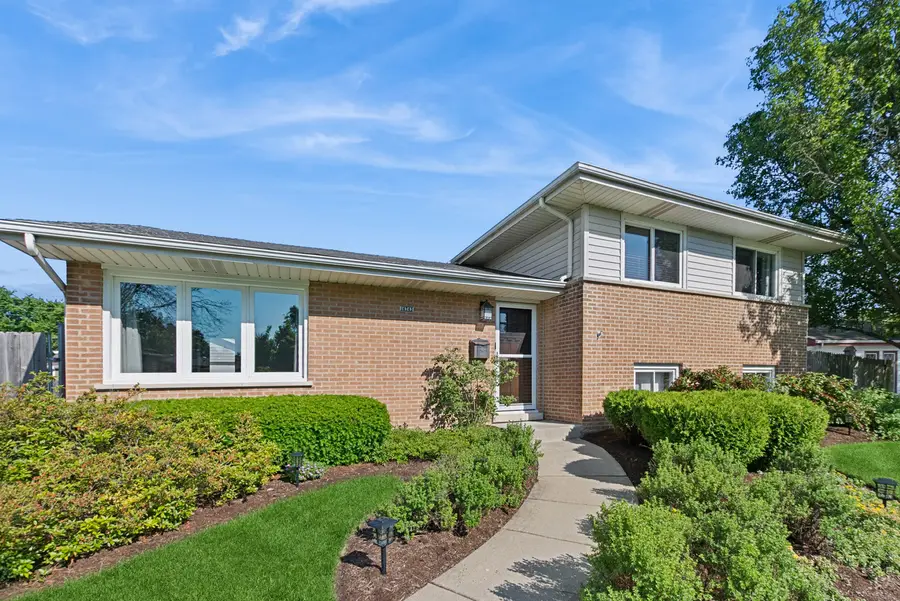 16743 S Odell Avenue, Tinley Park, IL 60477 - #2