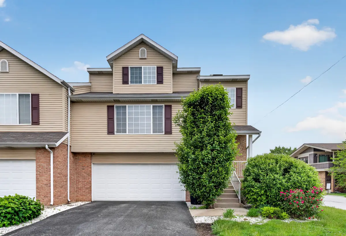 2520 Cedar Glen Drive N, Lynwood, IL 60411 - #1