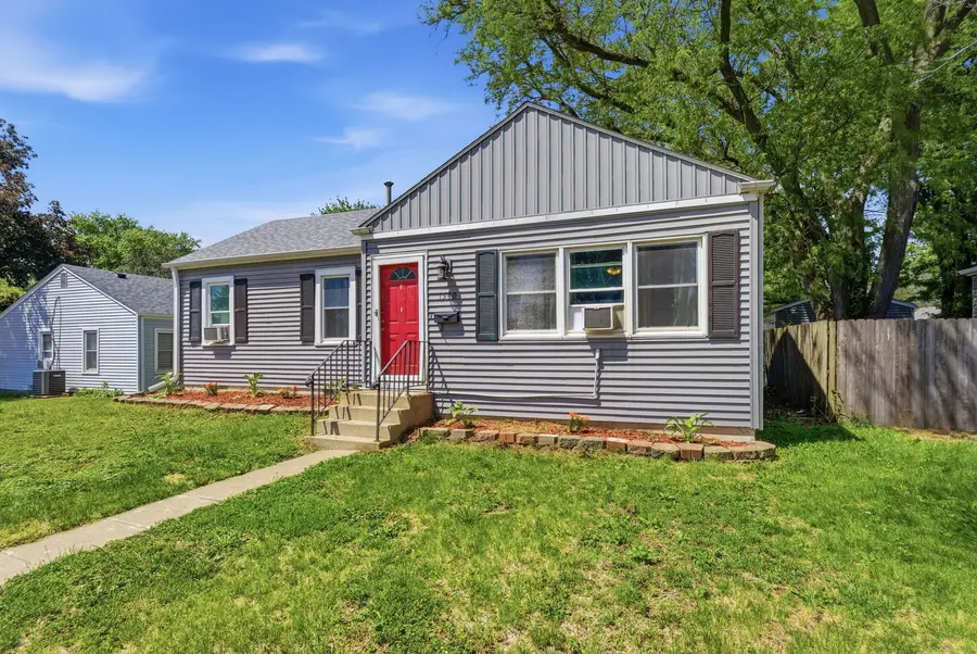 1540 W 35th Street, Davenport, IA 52806 - #3
