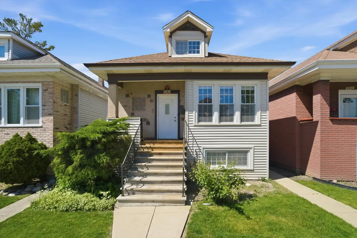 4938 W Melrose Street, Chicago, IL 60641 - #1