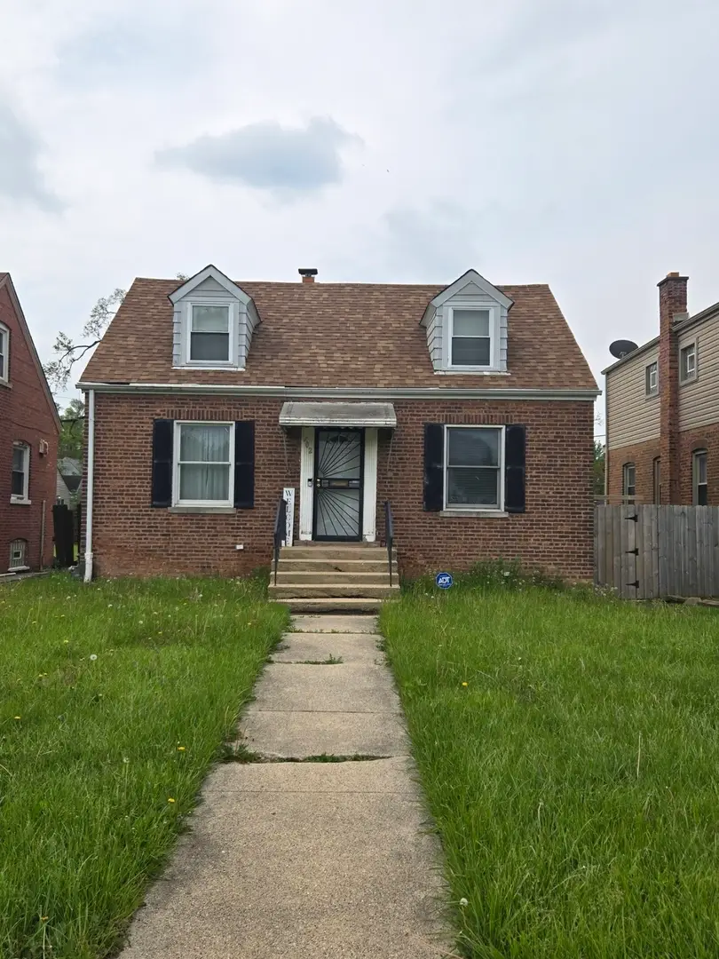 102 E 150th Street, Harvey, IL 60426 - #1