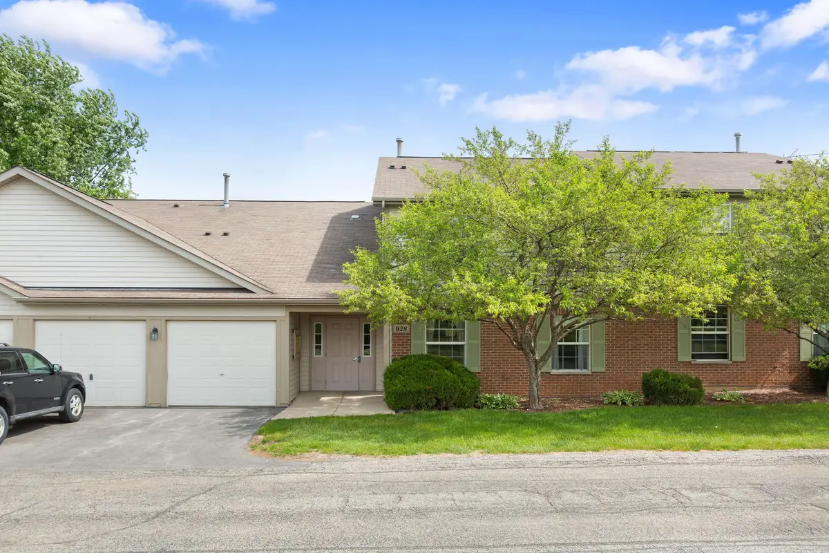928 N Village Drive #2, Round Lake Beach, IL 60073 - #1