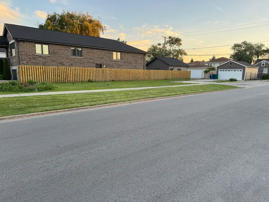 4902 S Lockwood Avenue, Chicago, IL 60638 - #2